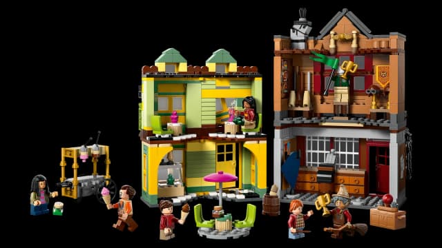 Quality Quidditch™ Supplies & Ice Cream Parlour - Image 3