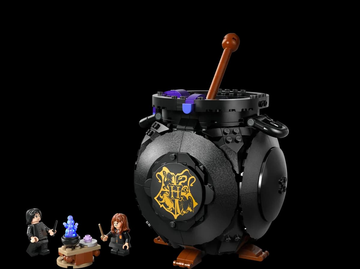 Cauldron: Secret Potions Classroom