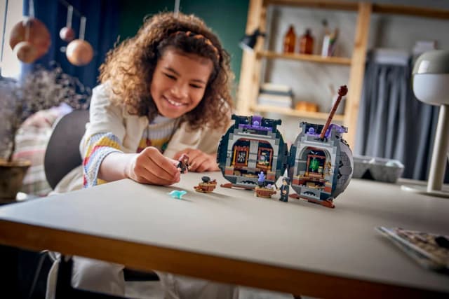 Cauldron: Secret Potions Classroom - Image 4