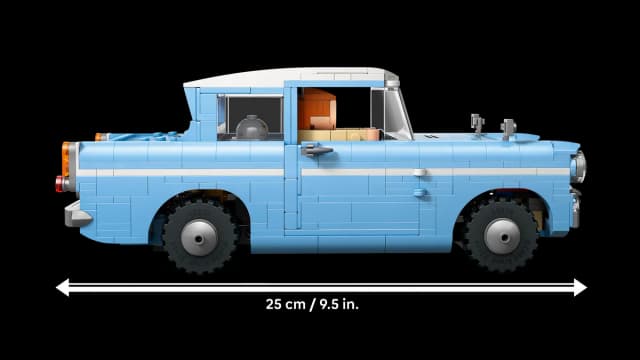 Enchanted Flying Ford Anglia™ - Image 10