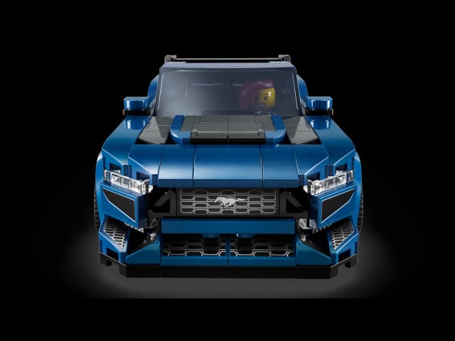 Ford Mustang Dark Horse Sports Car - Image 3