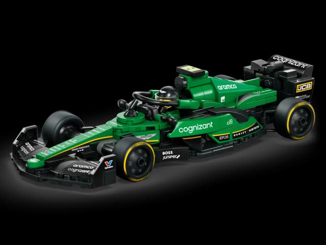 Aston Martin Safety Car & AMR23 - Image 2