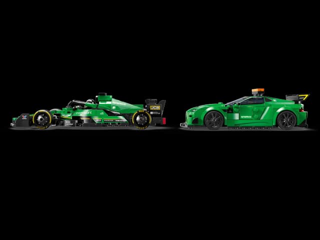 Aston Martin Safety Car & AMR23 - Image 9