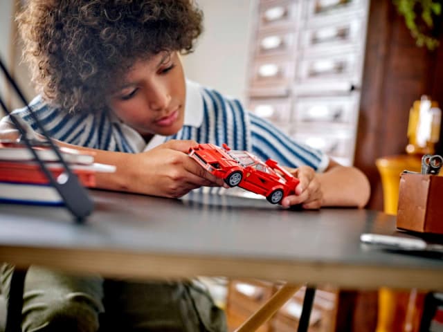 Ferrari F40 Supercar - Image 8