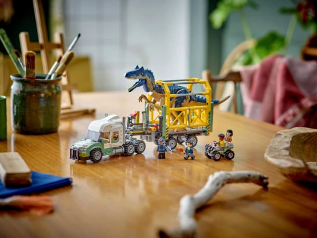 Dinosaur Missions: Allosaurus Transport Truck - Image 6