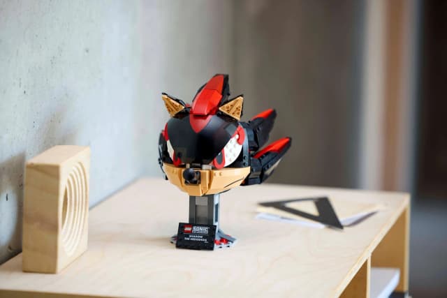 Shadow the Hedgehog - Image 3
