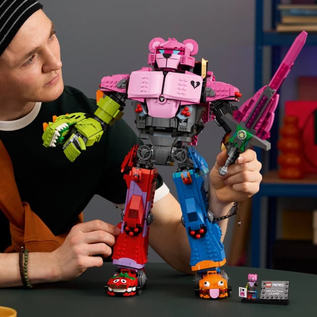 Mecha Team Leader - Image 2