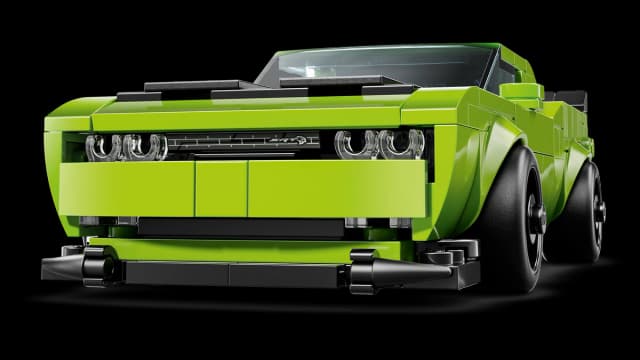 Dodge Challenger SRT Hellcat Sports Car - Image 11