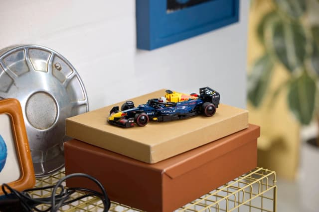 Oracle Red Bull Racing RB20 F1® Race Car - Image 9