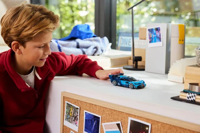 Bugatti Vision GT Hyper Sports Car - Image 5