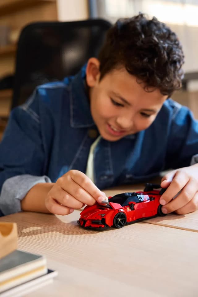 Ferrari SF90 XX Stradale Sports Car - Image 4