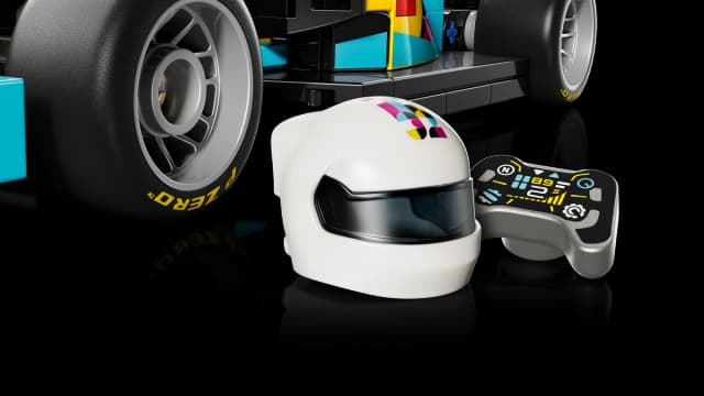 F1 ACADEMY™ LEGO® Race Car - Image 3