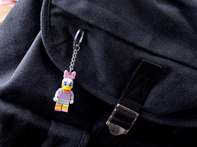 Daisy Duck Keyring - Image 2