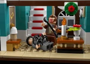 LEGO® Ideas Home Alone